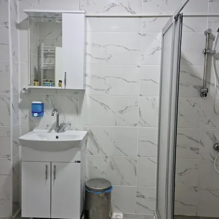 מלון Choras Butik